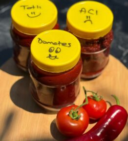 Tanışma Paketi (Domates, Tatlı Biber ve Acı Biber Salçası 500'er GR)